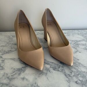 Marc Fisher Zara Block Heel Nude pump Size 9